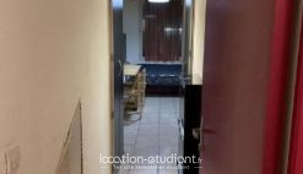 Logement tudiant Studio à Bagnols sur Cze (30200)