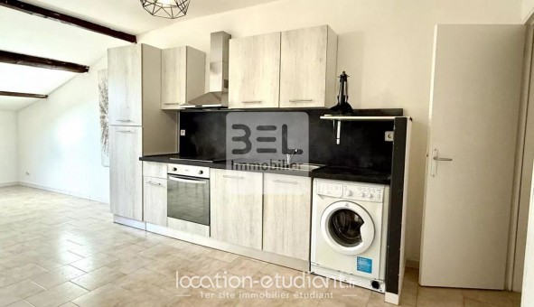 Logement �tudiant Studio &agrave; Bagnols sur C�ze (30200)