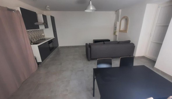 Logement �tudiant Studio &agrave; Bagnols sur C�ze (30200)
