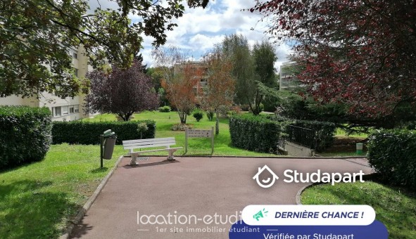 Logement tudiant Location Studio Meublé Bailly (78870)