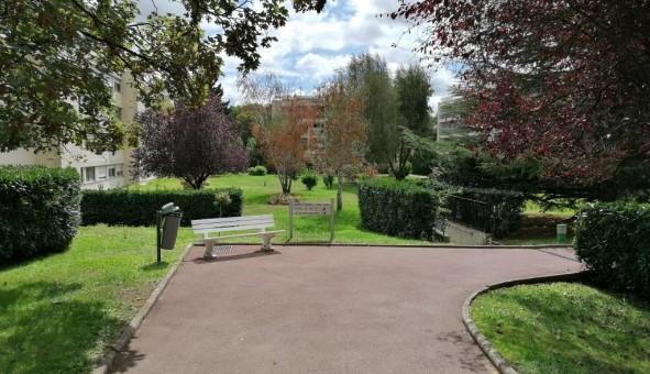 Logement tudiant Studio à Bailly (78870)