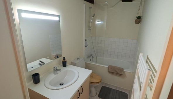 Logement tudiant Studio à Bains sur Oust (35600)