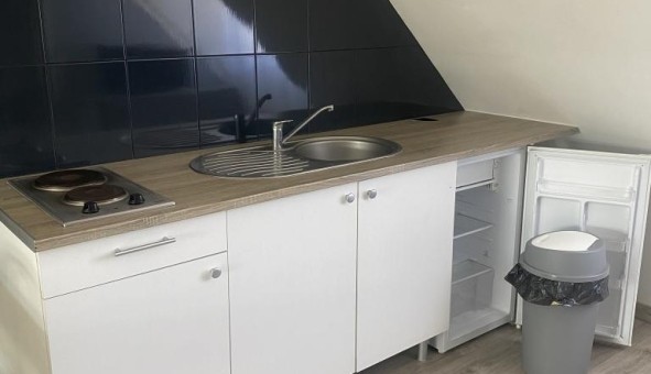 Logement tudiant Location Studio Vide Ballainvilliers (91160)