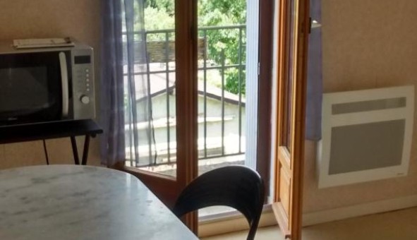 Logement tudiant Location Studio Vide Barberaz (73000)