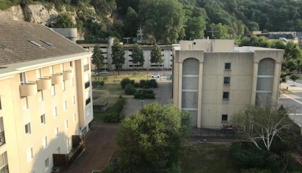 Logement tudiant Location Studio Vide Barberaz (73000)