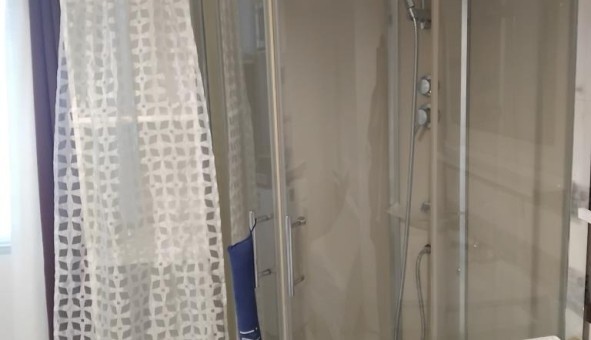 Logement tudiant Studio à Barbey (77130)