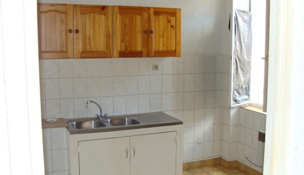 Logement �tudiant Studio &agrave; Barbey (77130)