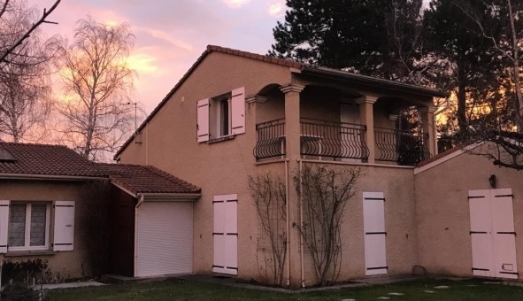 Logement �tudiant Studio &agrave; Barcelonne (26120)