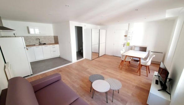 Logement tudiant Location Studio Vide Barjols (83670)