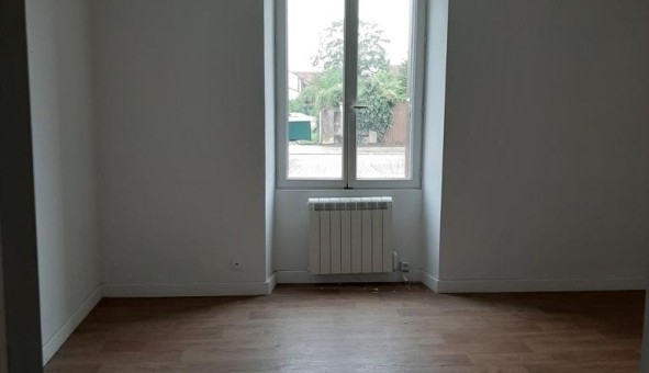 Logement tudiant Studio à Bassou (89400)