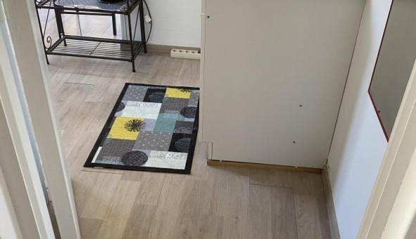 Logement tudiant Studio à Baudre (50000)