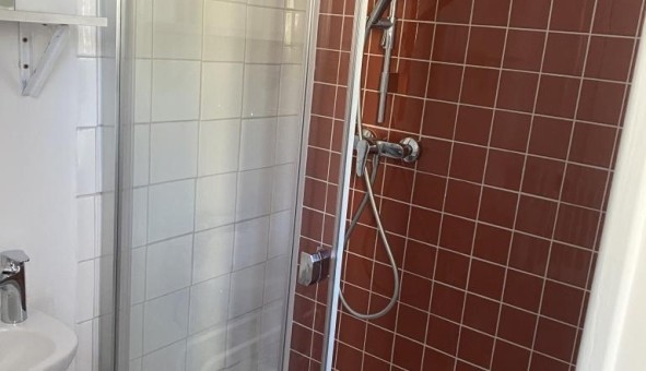 Logement tudiant Studio à Baudre (50000)