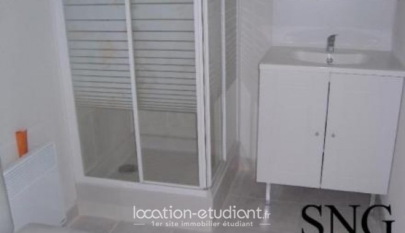 Logement tudiant Studio à Baug (49150)