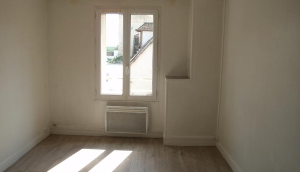 Logement tudiant Studio à Bazainville (78550)