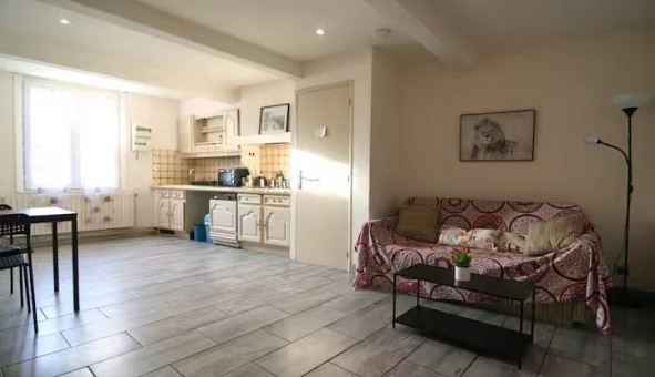 Logement tudiant Studio à Beaucaire (30300)