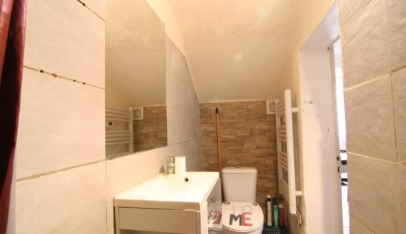 Logement tudiant Studio à Beaucaire (30300)