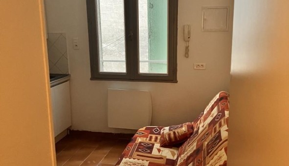 Logement tudiant Studio à Beaucaire (30300)