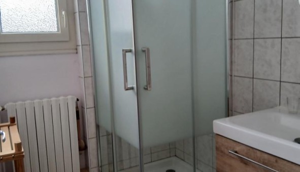 Logement tudiant Studio à Beaumont Pied de Bœuf (72500)