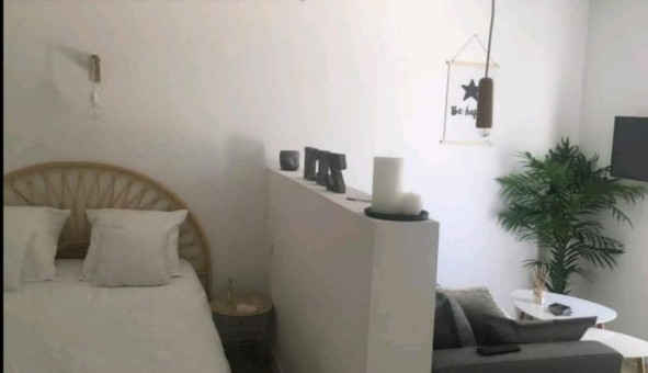 Logement tudiant Studio à Belgentier (83210)
