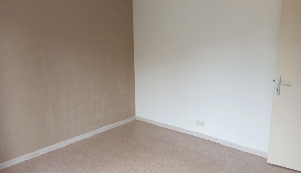 Logement �tudiant Studio &agrave; B�n�vent et Charbillac (05500)