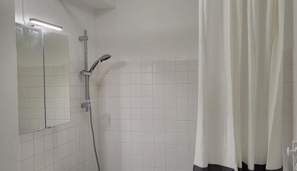 Logement tudiant Studio à Bessines (79000)