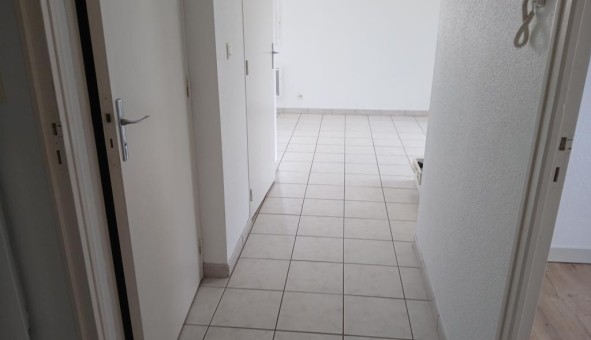 Logement tudiant Studio à Bessines (79000)