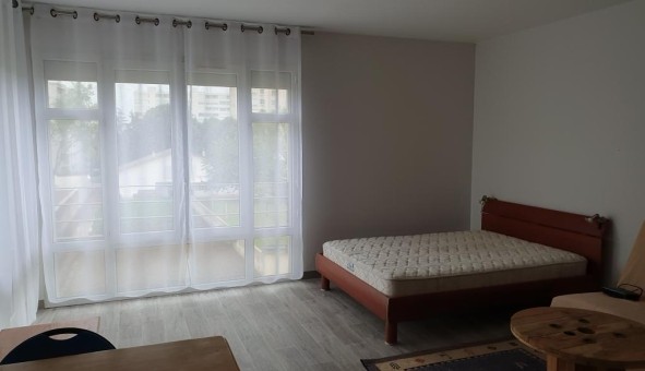 Logement �tudiant Studio &agrave; Bessines (79000)