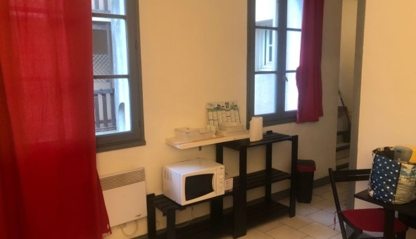 Logement �tudiant Studio &agrave; Bessines (79000)