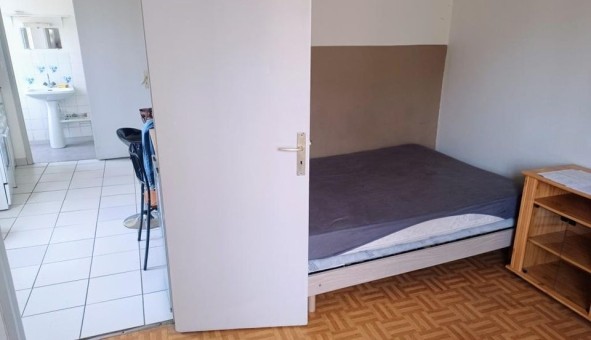 Logement �tudiant Studio &agrave; Bessines (79000)