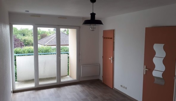 Logement étudiant Location Studio Vide Biard (86000)