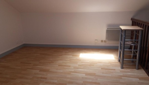 Logement tudiant Location Studio Vide Biard (86000)