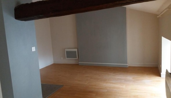 Logement étudiant Location Studio Vide Biard (86000)
