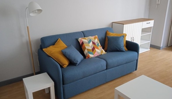 Logement étudiant Location Studio Vide Biard (86000)