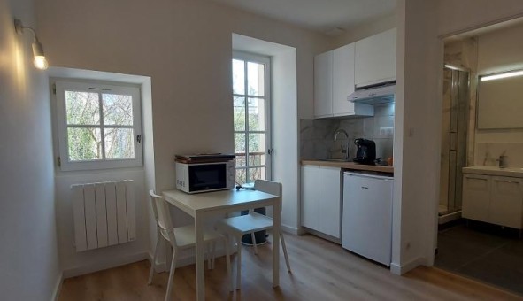 Logement tudiant Location Studio Vide Biard (86000)