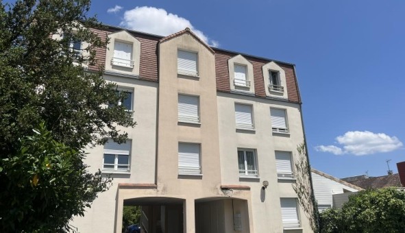 Logement tudiant Location Studio Vide Biard (86000)