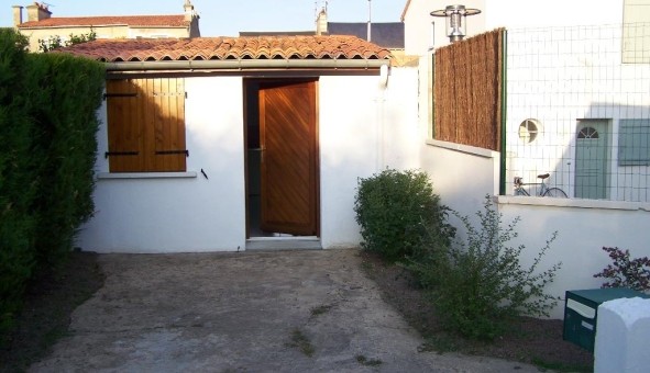 Logement tudiant Location Studio Vide Biard (86000)
