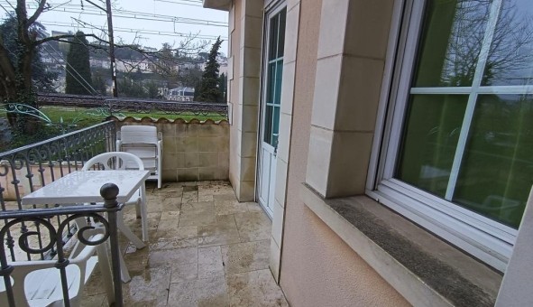 Logement tudiant Location Studio Vide Biard (86000)