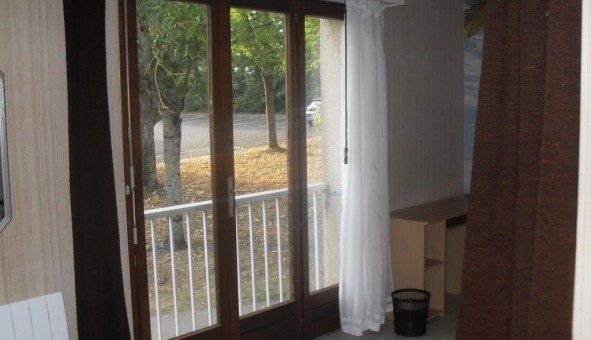 Logement tudiant Location Studio Vide Biard (86000)