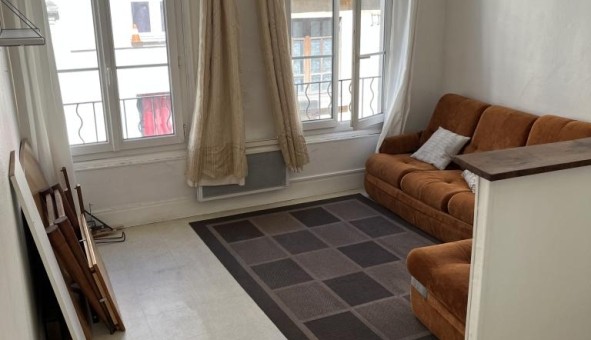 Logement tudiant Location Studio Vide Biard (86000)