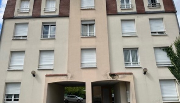 Logement tudiant Location Studio Vide Biard (86000)