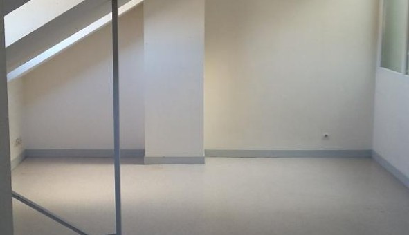 Logement tudiant Location Studio Vide Biard (86000)