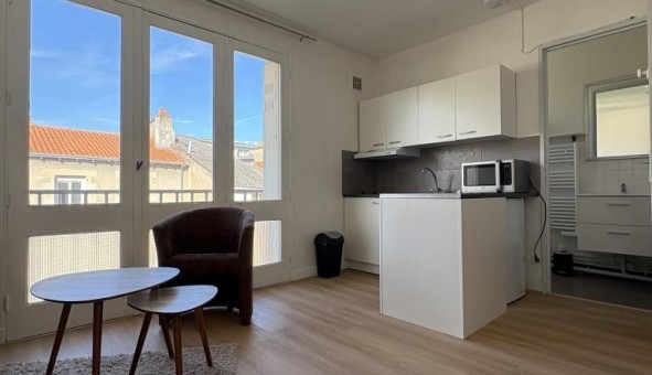 Logement �tudiant Location Studio Vide Biard (86000)