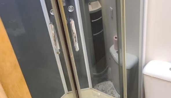 Logement tudiant Studio à Bidon (07700)