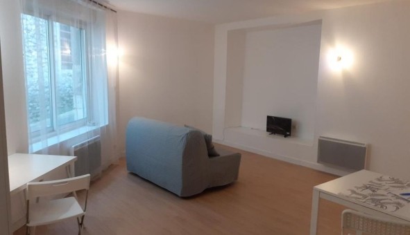 Logement �tudiant Studio &agrave; Bidon (07700)
