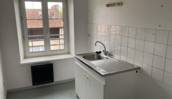 Logement tudiant Location Studio Vide Bienville la Petite (54300)