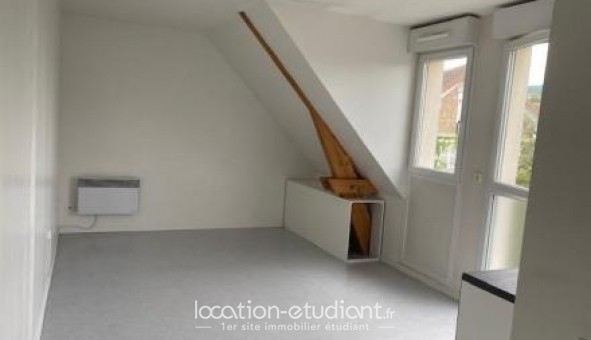 Logement tudiant Studio à Bivres (91570)