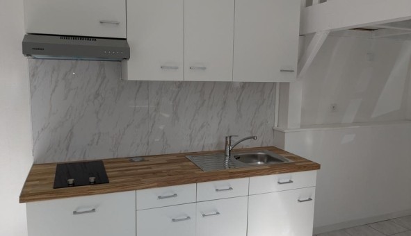 Logement �tudiant Studio &agrave; Blaincourt l�s Pr�cy (60460)