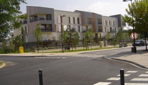 Logement tudiant Location Studio Vide Bois d'Arcy (78390)