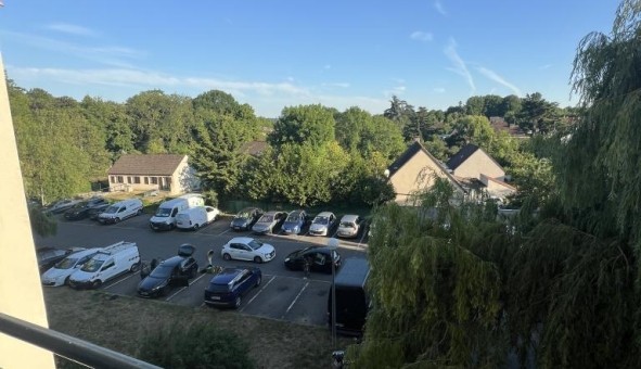 Logement tudiant Studio à Boissettes (77350)