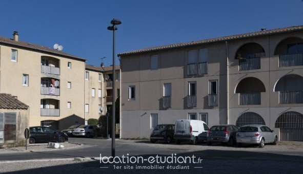 Logement tudiant Location Studio Vide Bollne (84500)
